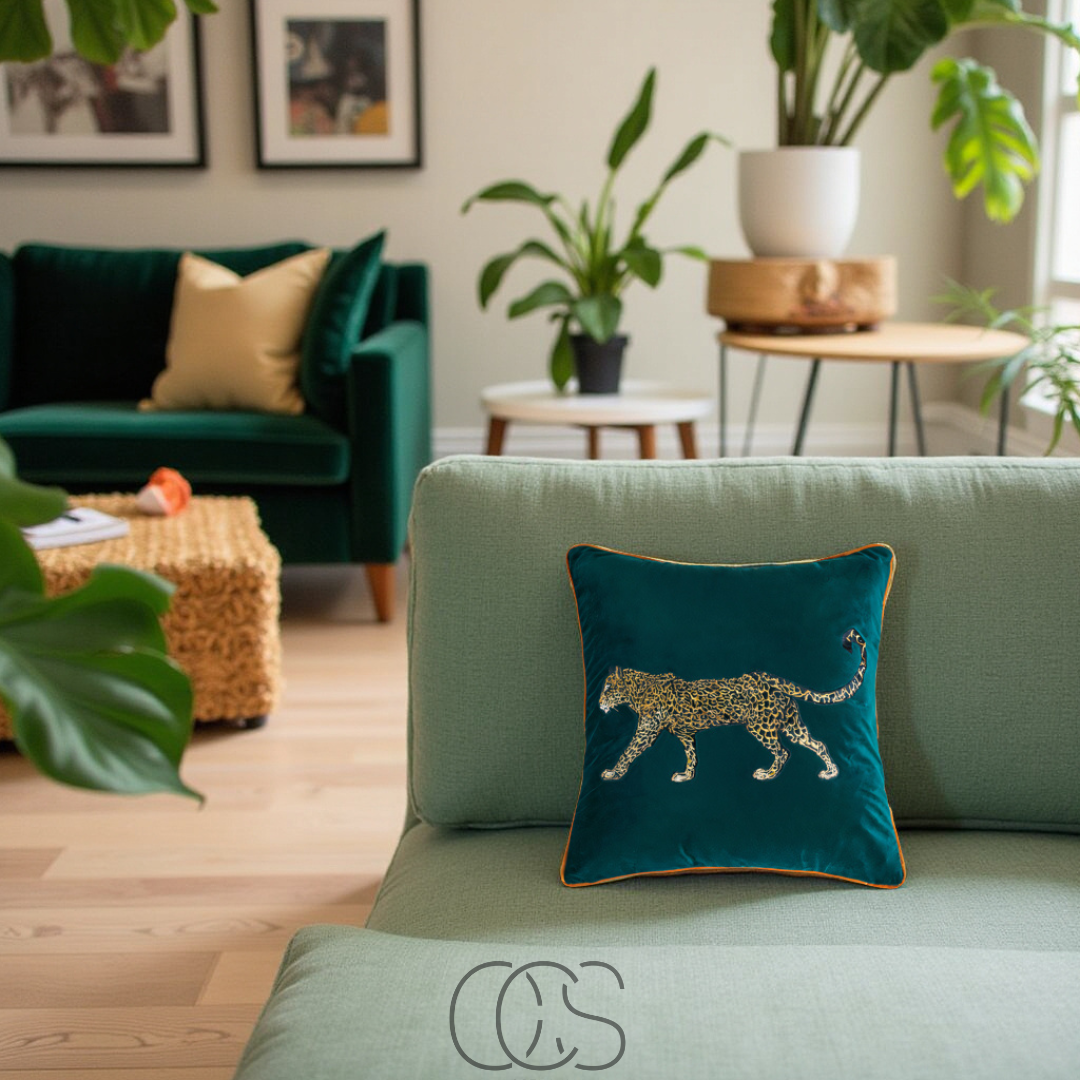 Cuscino Pantera Verde-Oro – velluto lussuoso con un accento audace