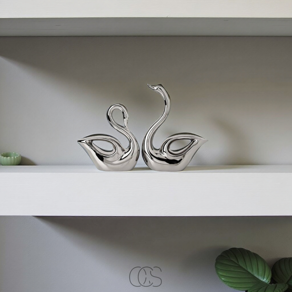 Scultura in Ceramica a Forma di Cigno