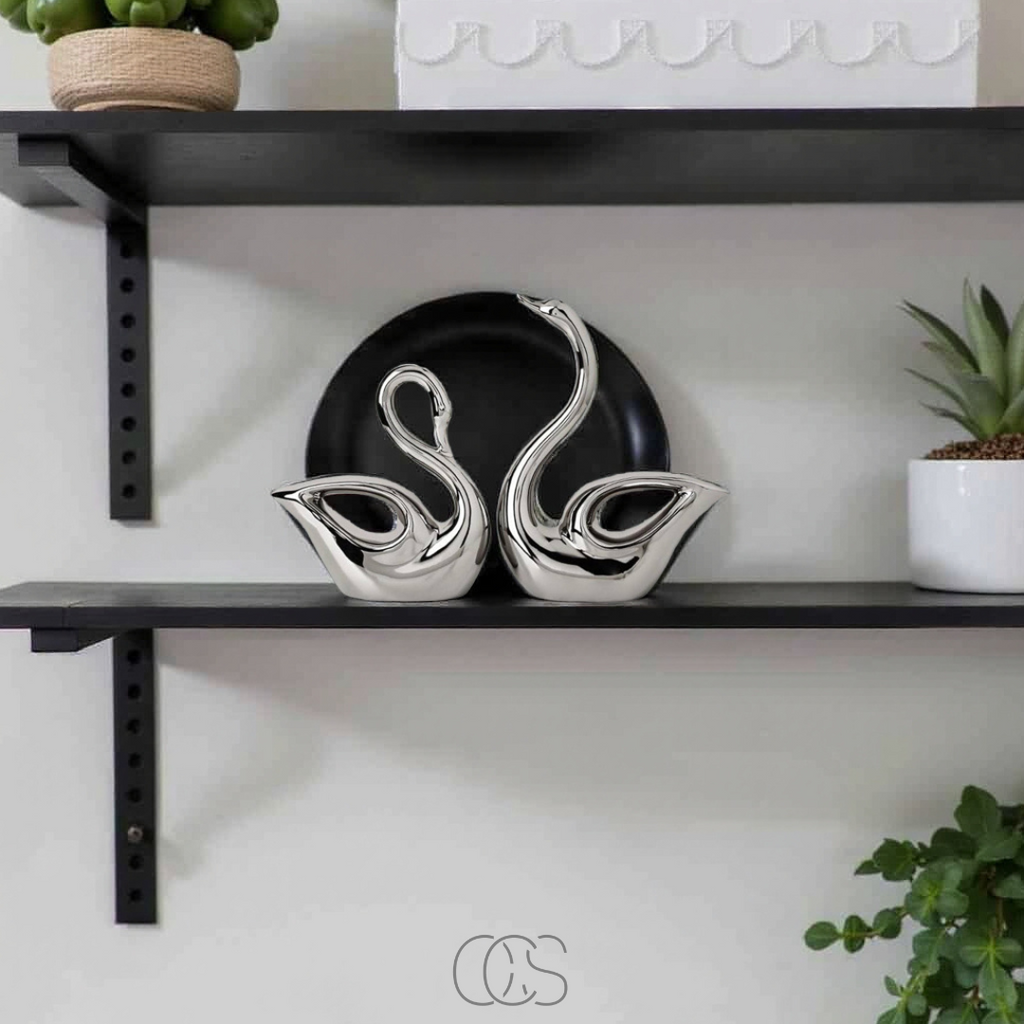 Scultura in Ceramica a Forma di Cigno