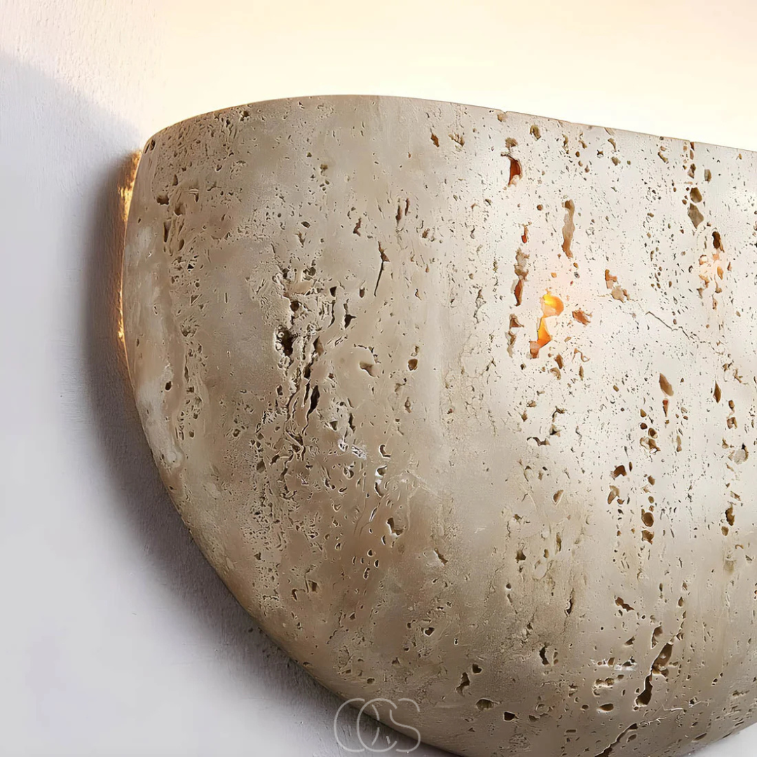 Lampada da parete in ceramica a forma di mezzaluna