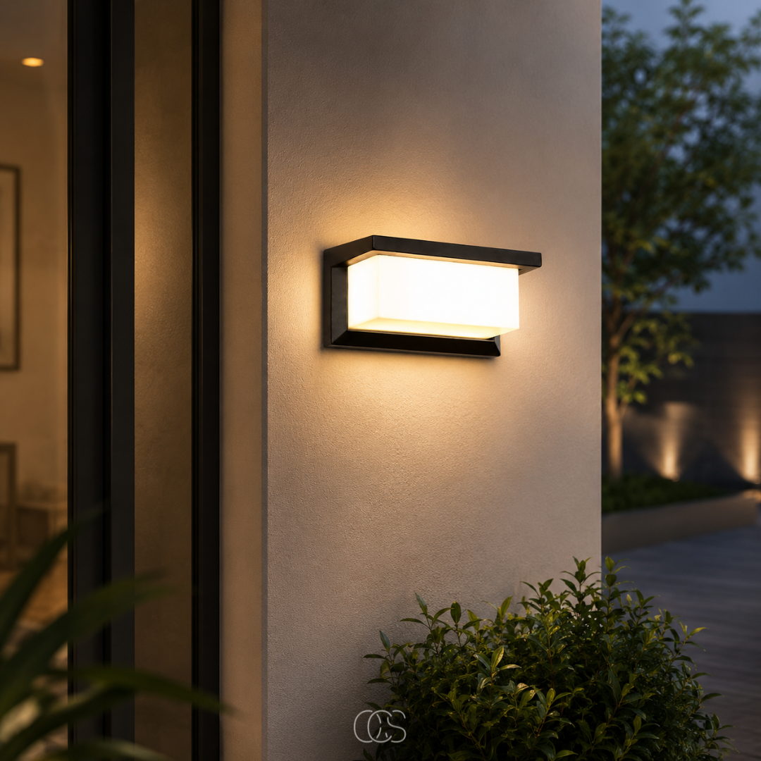 Lampada da parete esterna Pikka con sensore di movimento – Lampada a LED da esterno a risparmio energetico per giardini e ingressi