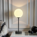 Lampada da Tavolo a Forma di Palla – Luce Elegante per Ogni Interno
