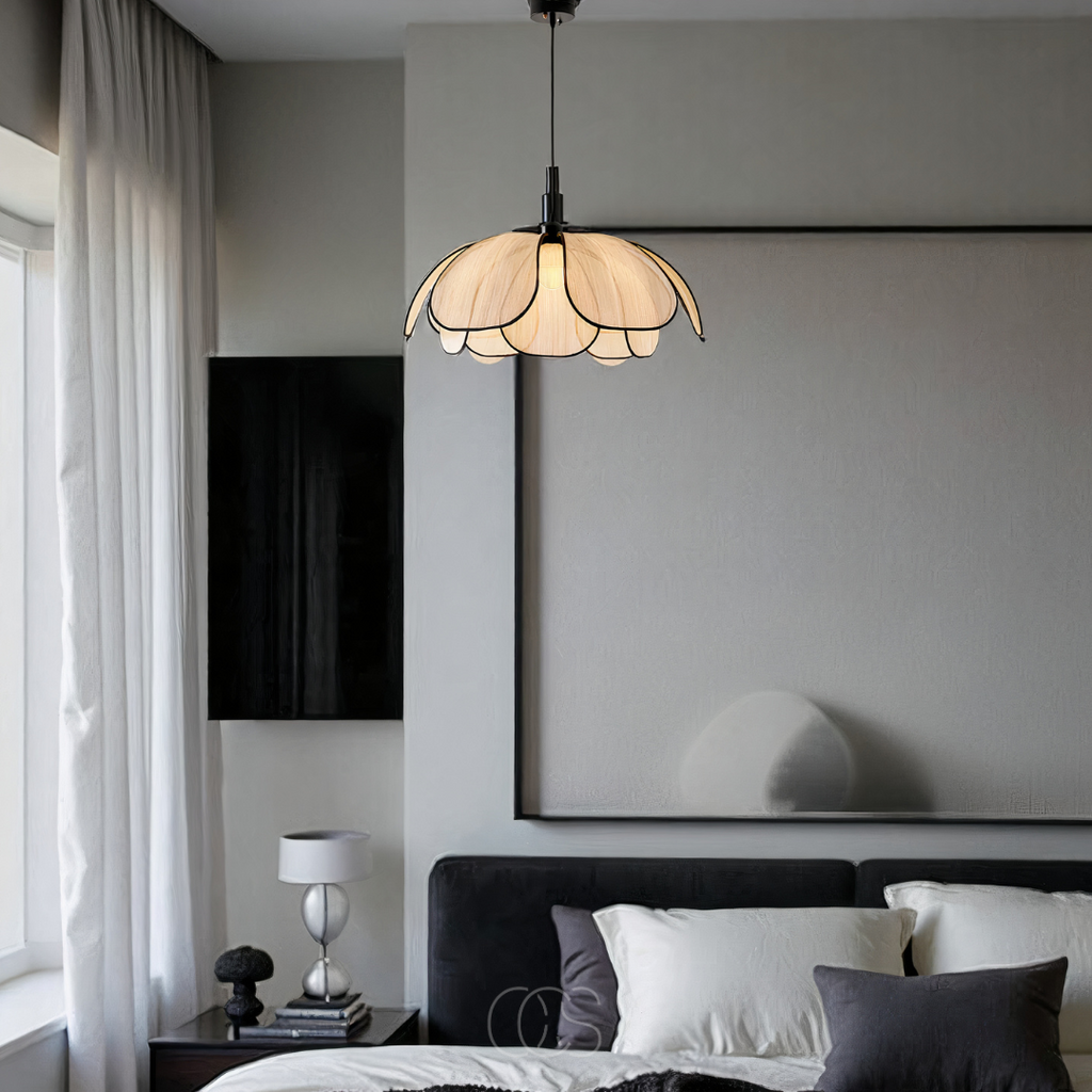 Lampada a Sospensione a Forma di Fiore con Accenti Neri