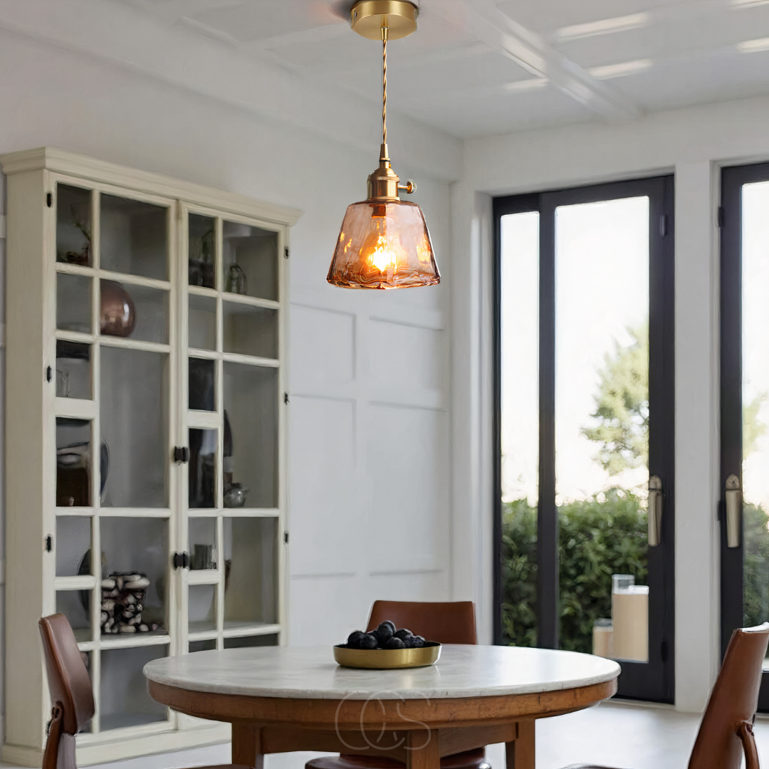Lampada a Sospensione in Vetro Color Ambra – Luce Calda e Design Elegante