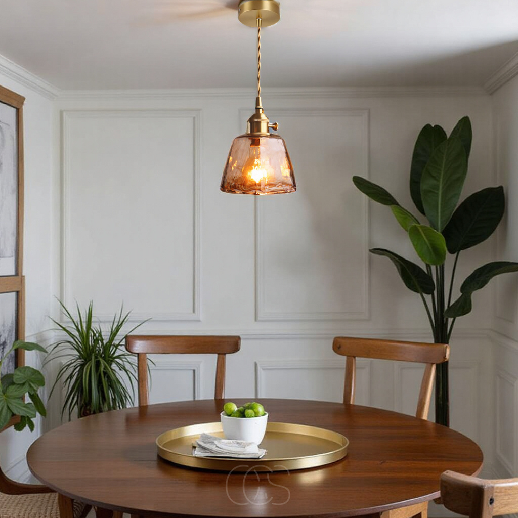 Lampada a Sospensione in Vetro Color Ambra – Luce Calda e Design Elegante