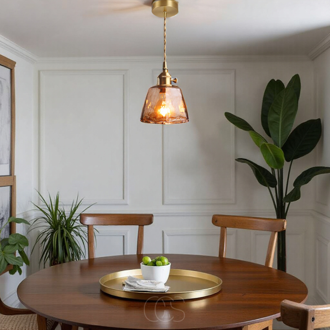 Lampada a Sospensione in Vetro Color Ambra – Luce Calda e Design Elegante