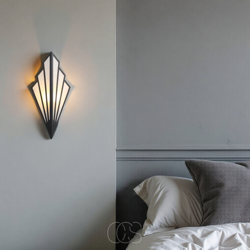 Applique con design geometrico a diamante