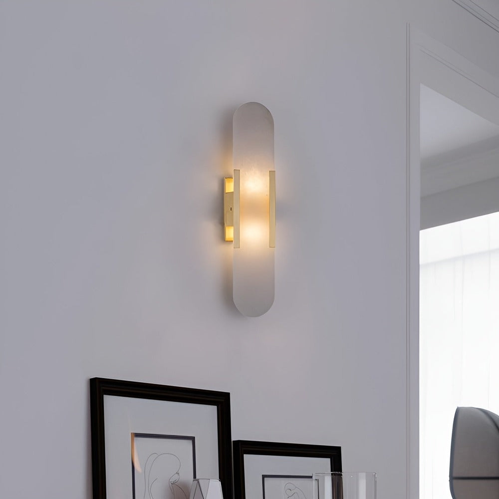 Laviso – Applique in Alabastro con Dettagli in Rame e Ottone