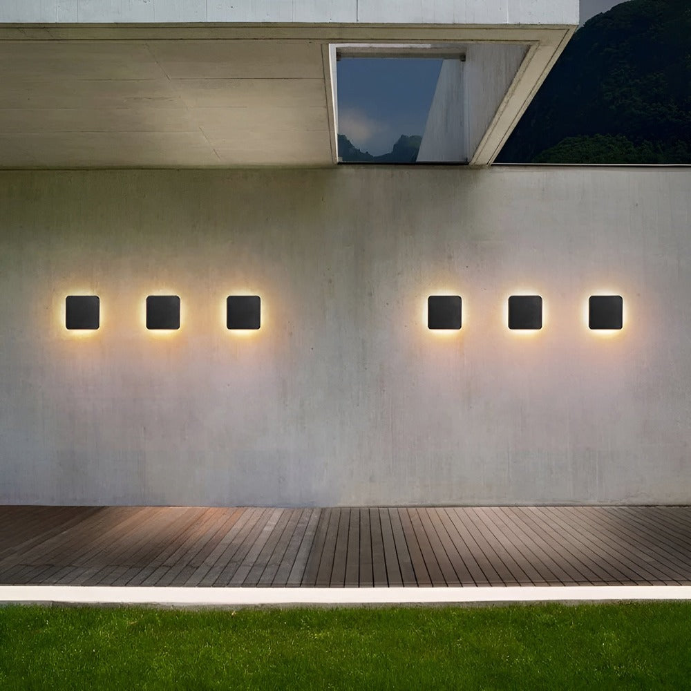 HydraLux – Elegante Lampada da Parete LED Impermeabile in Alluminio