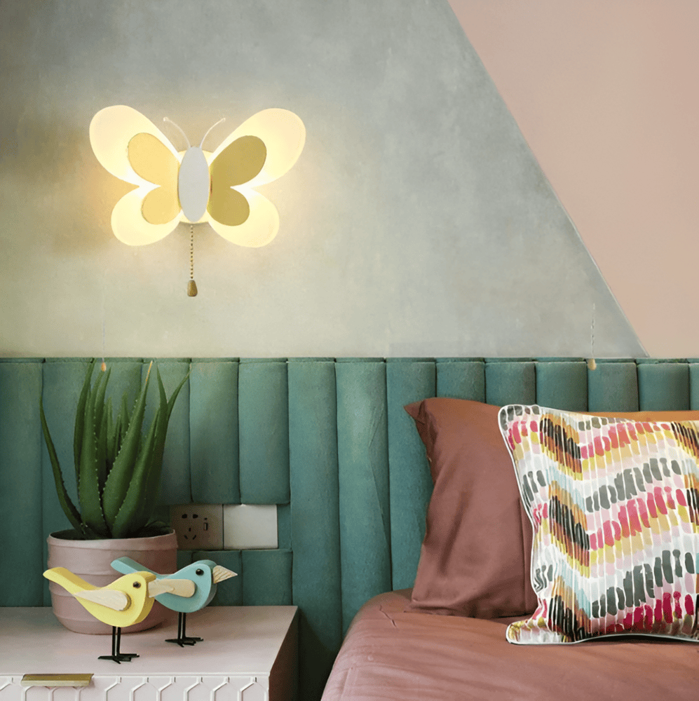 LumaFly – Lampada da Parete LED Colorata con Design a Farfalla in Acrilico