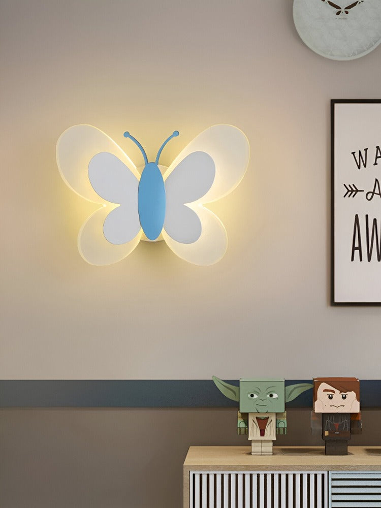 LumaFly – Lampada da Parete LED Colorata con Design a Farfalla in Acrilico