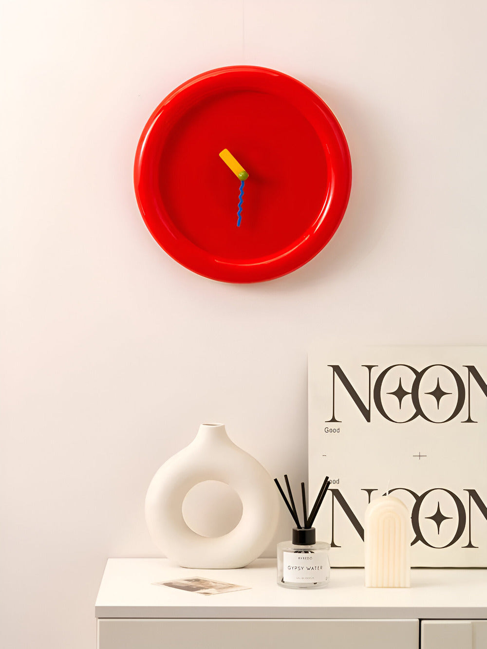 ColorAura – Orologio da Parete Moderno Livfull in Design Dopamina