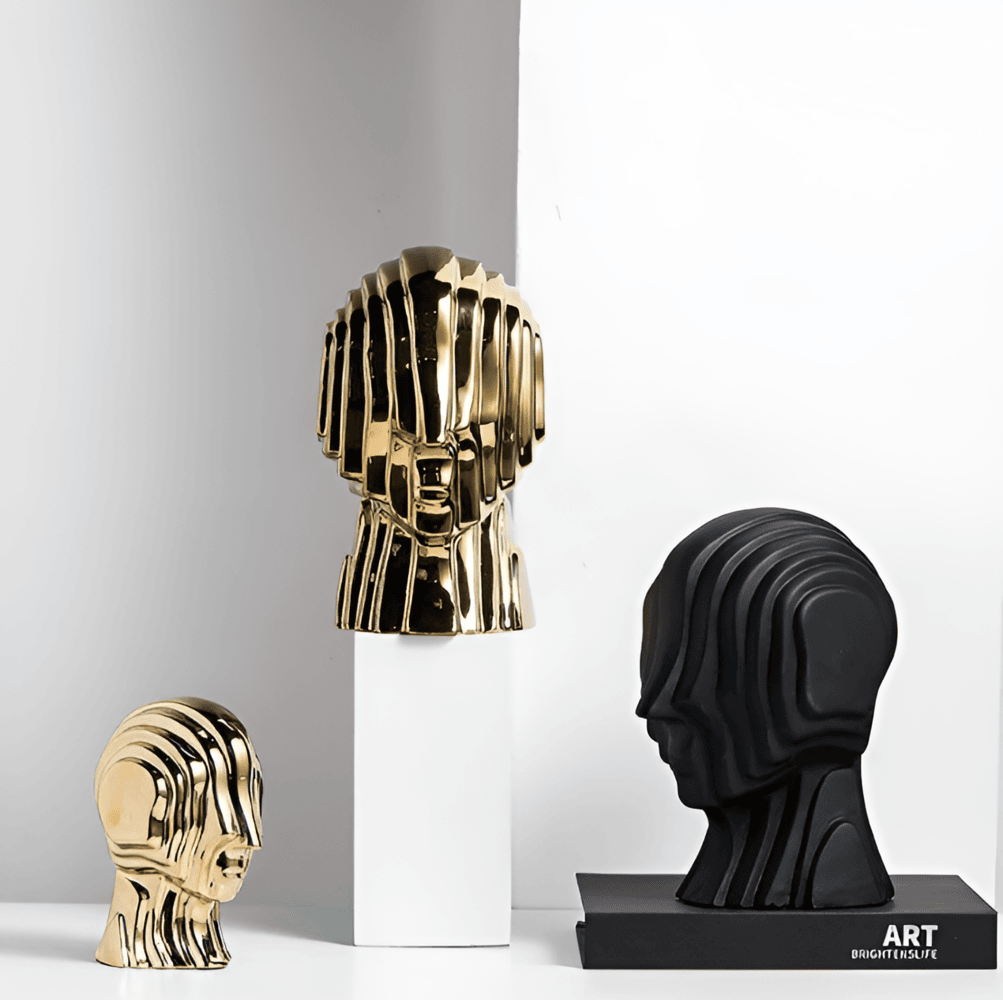 CosmoCrest – Busto in Ceramica Geometrica con Frange Dorate