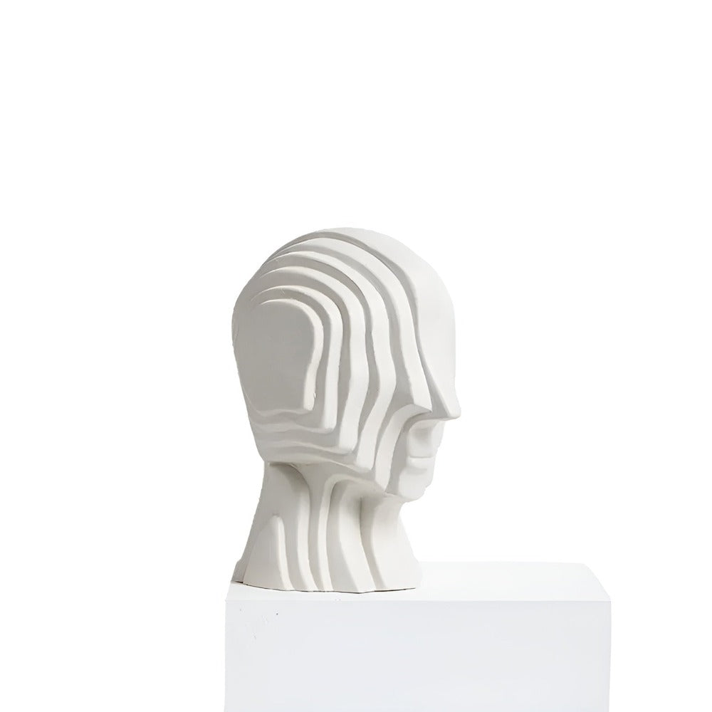 CosmoCrest – Busto in Ceramica Geometrica con Frange Dorate