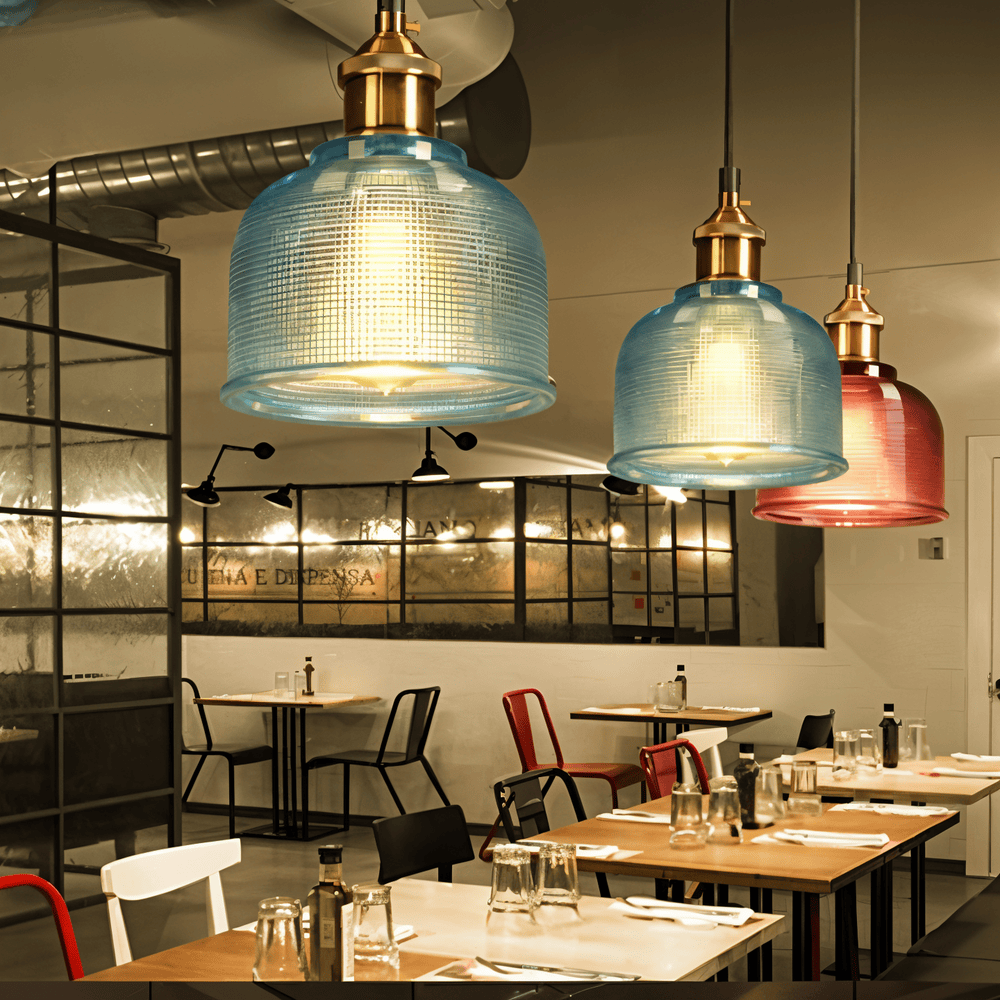 LuméBell – Lampada a Soffitto in Vetro Colorato Retro con Design Moderno
