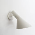 LumoArc – Lampada da Parete LED Nera Regolabile per Ambienti Moderni