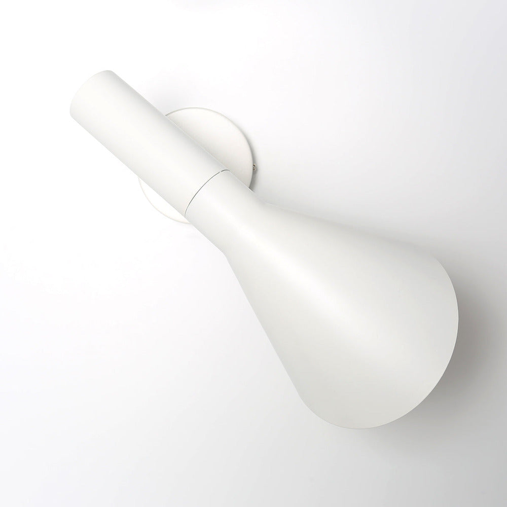 LumoArc – Lampada da Parete LED Nera Regolabile per Ambienti Moderni