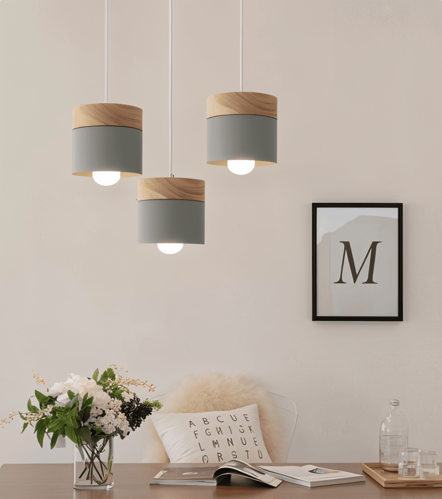 Cylinder Chic – Lampada a Sospensione in Metallo e Legno Caldo