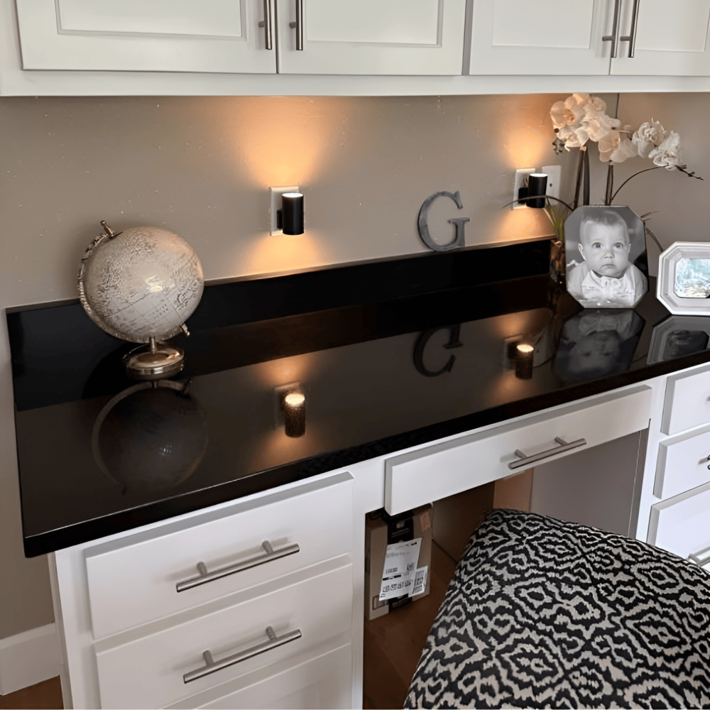 LumoPillar – Lampada da Parete LED Dimmerabile per Esterni con Design Plug-in