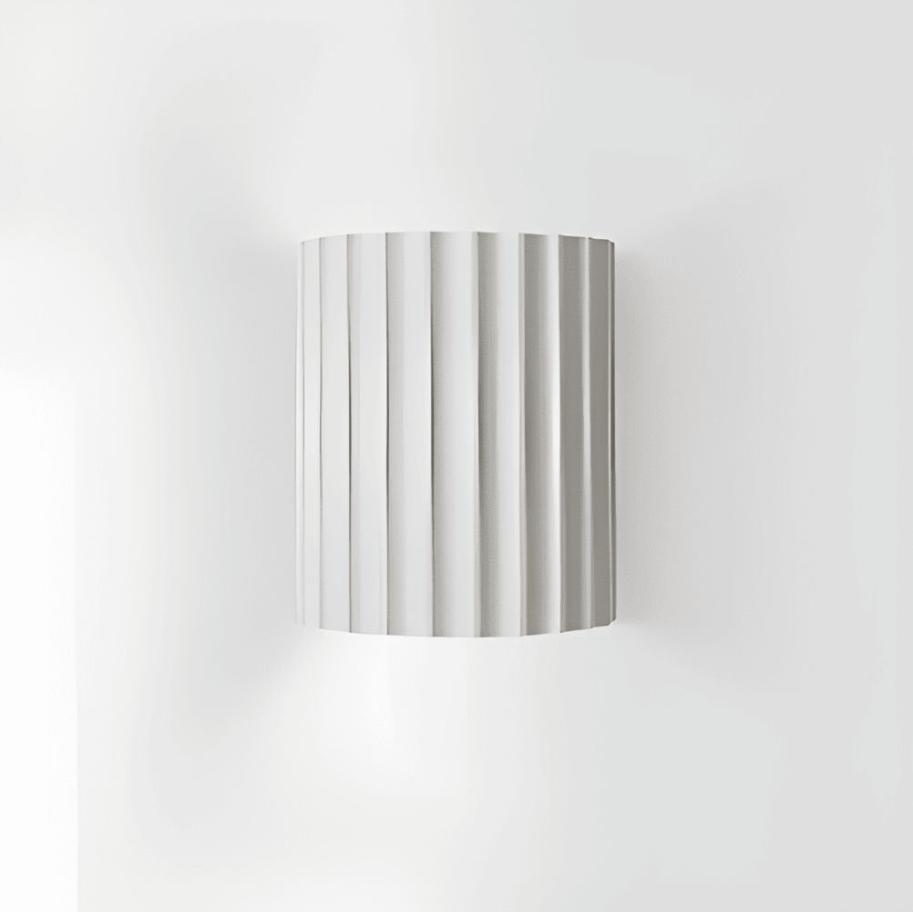 NordStripe – Lampada da Parete LED Striata in Resina con Design Nordico Moderno