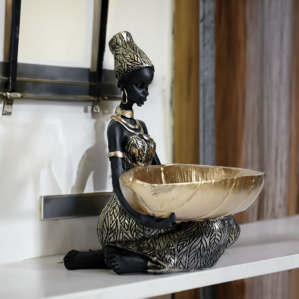 Scultura NyckelMuse – Figura Esotica in Resina con Elegante Organizzazione delle Chiavi