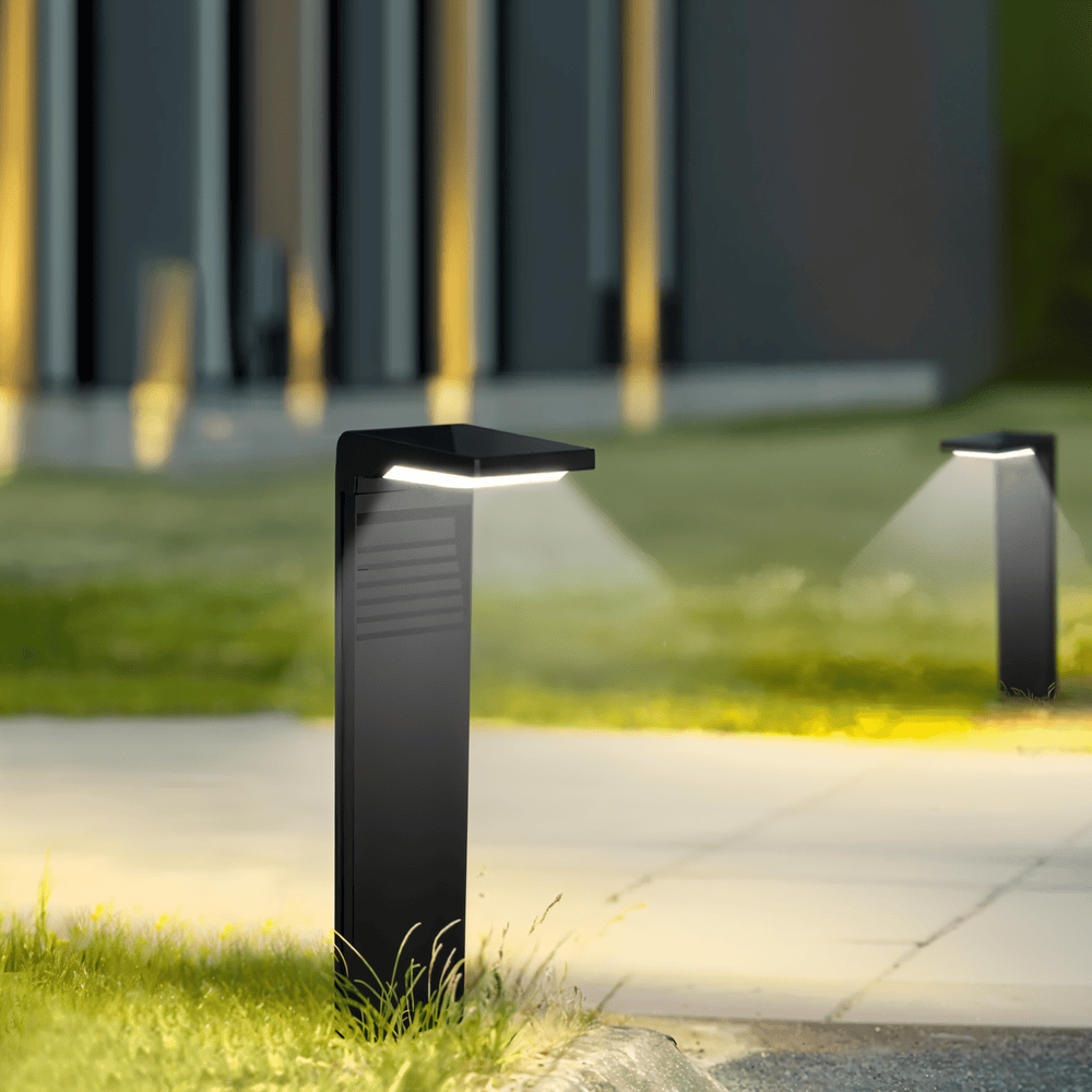 LumaBend Solar – Lampada Solare Resistente alle Intemperie a Forma di L per il Giardino