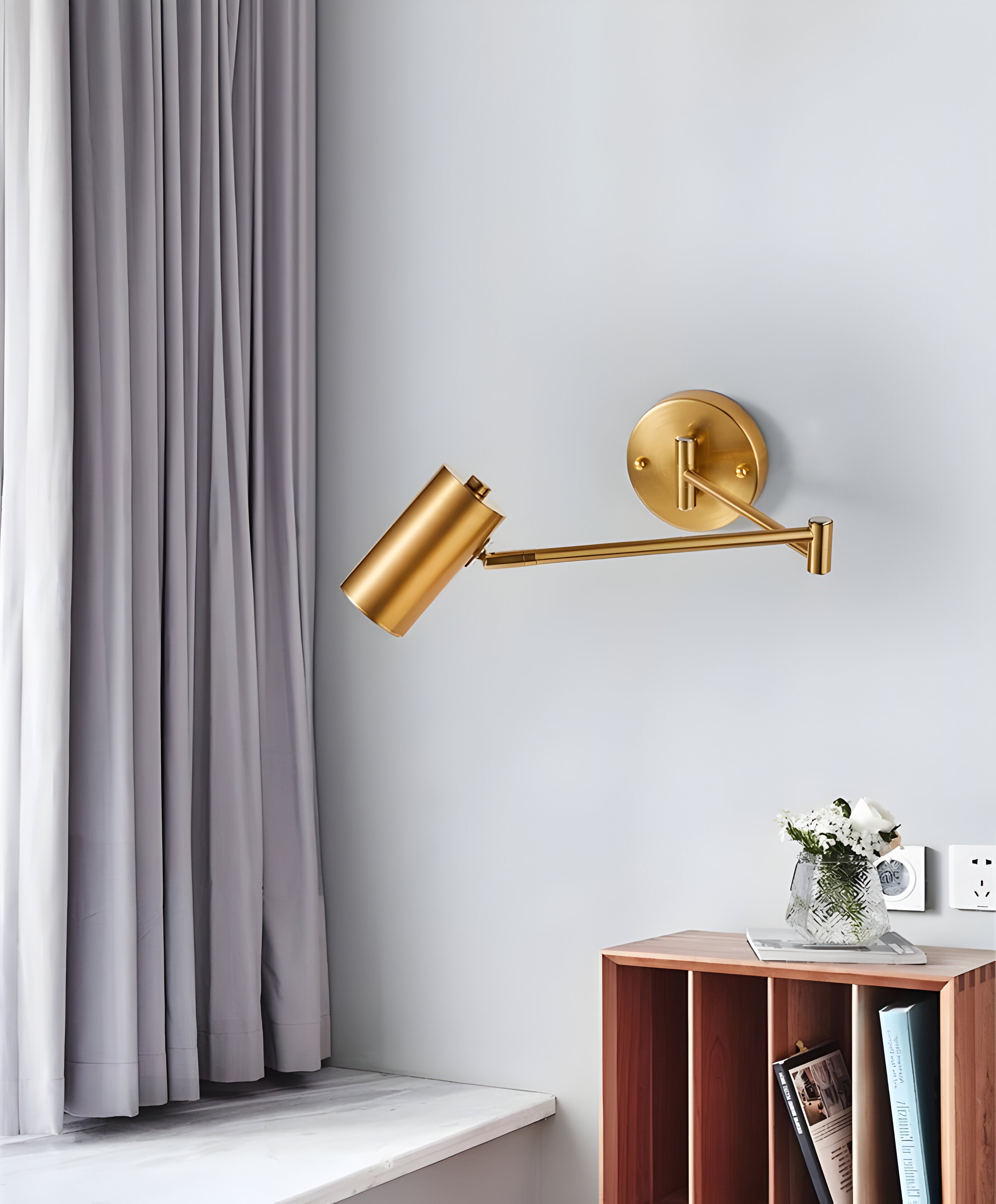 FlexaLume – Lampada da Parete Regolabile in Oro e Nero per Camera da Letto e Lettura