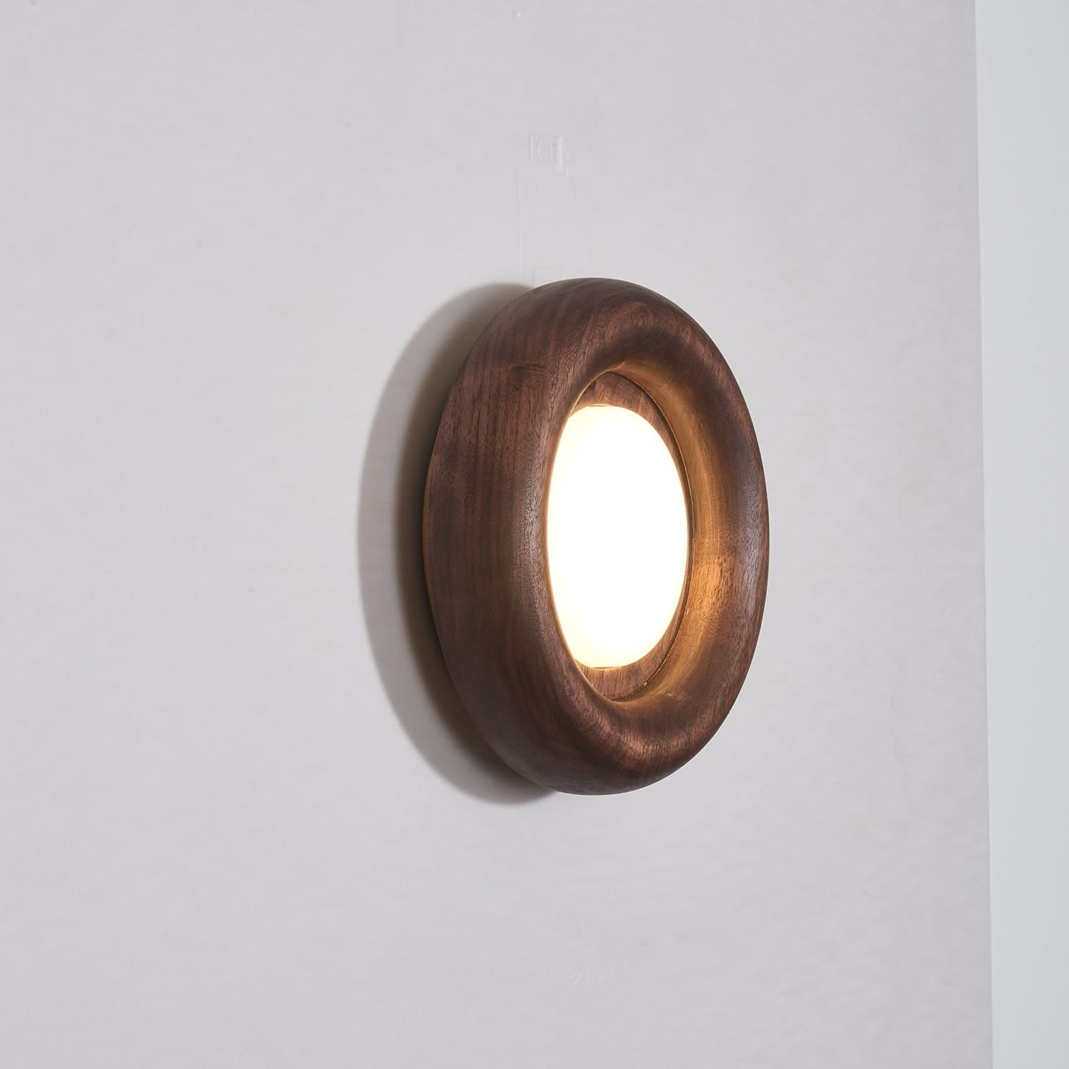 Orbitus LED Wall Light – Cornice in Legno Moderna