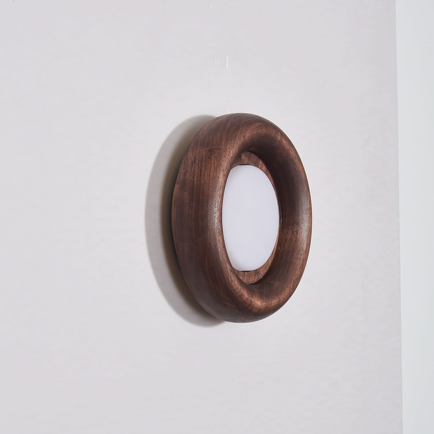 Orbitus LED Wall Light – Cornice in Legno Moderna