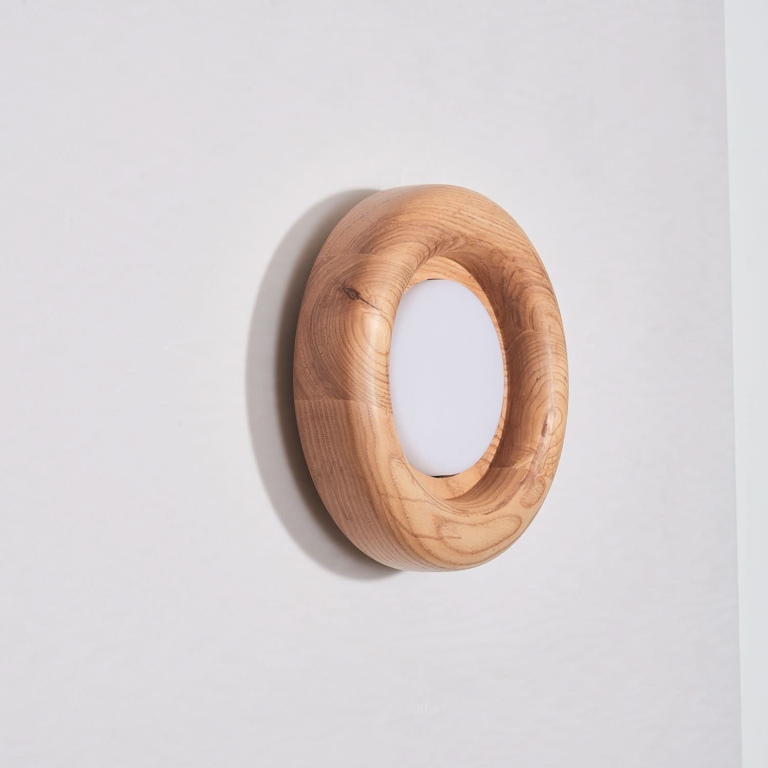 Orbitus LED Wall Light – Cornice in Legno Moderna