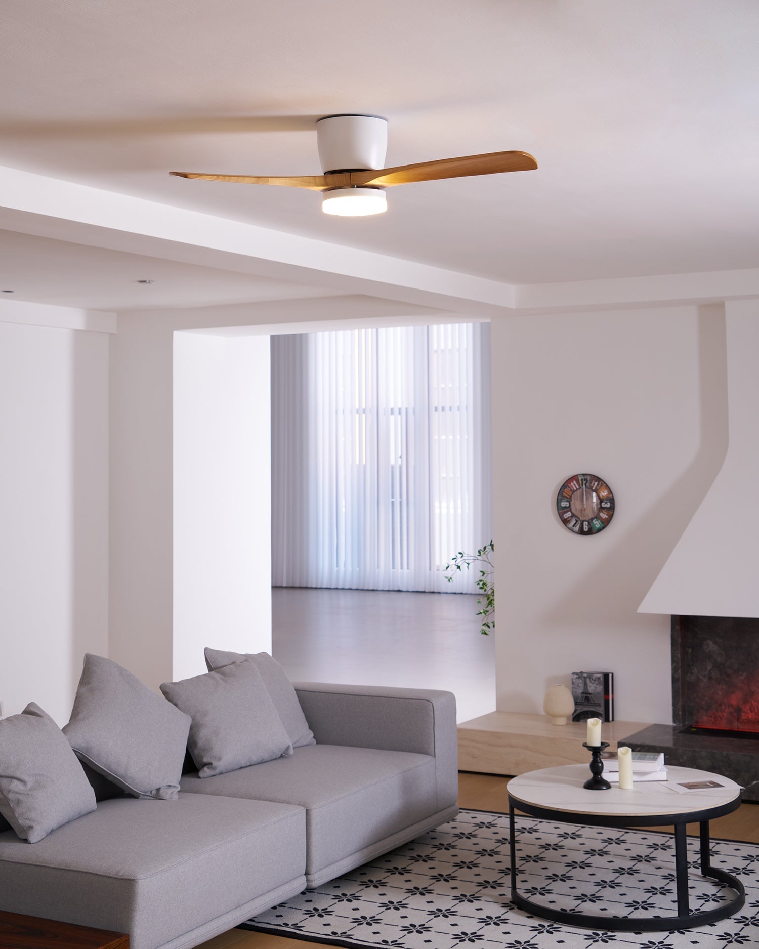 Arvienne | Ventilatore da soffitto in legno nordico con luce LED per camere moderne