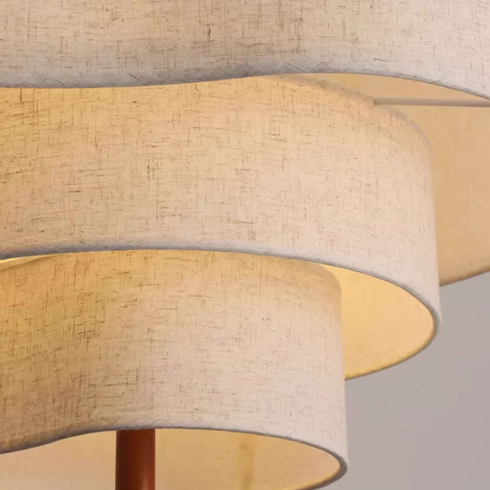 Neraya | Lampada a sospensione in tessuto Japandi con dettagli in legno per un'illuminazione ambientale soffusa