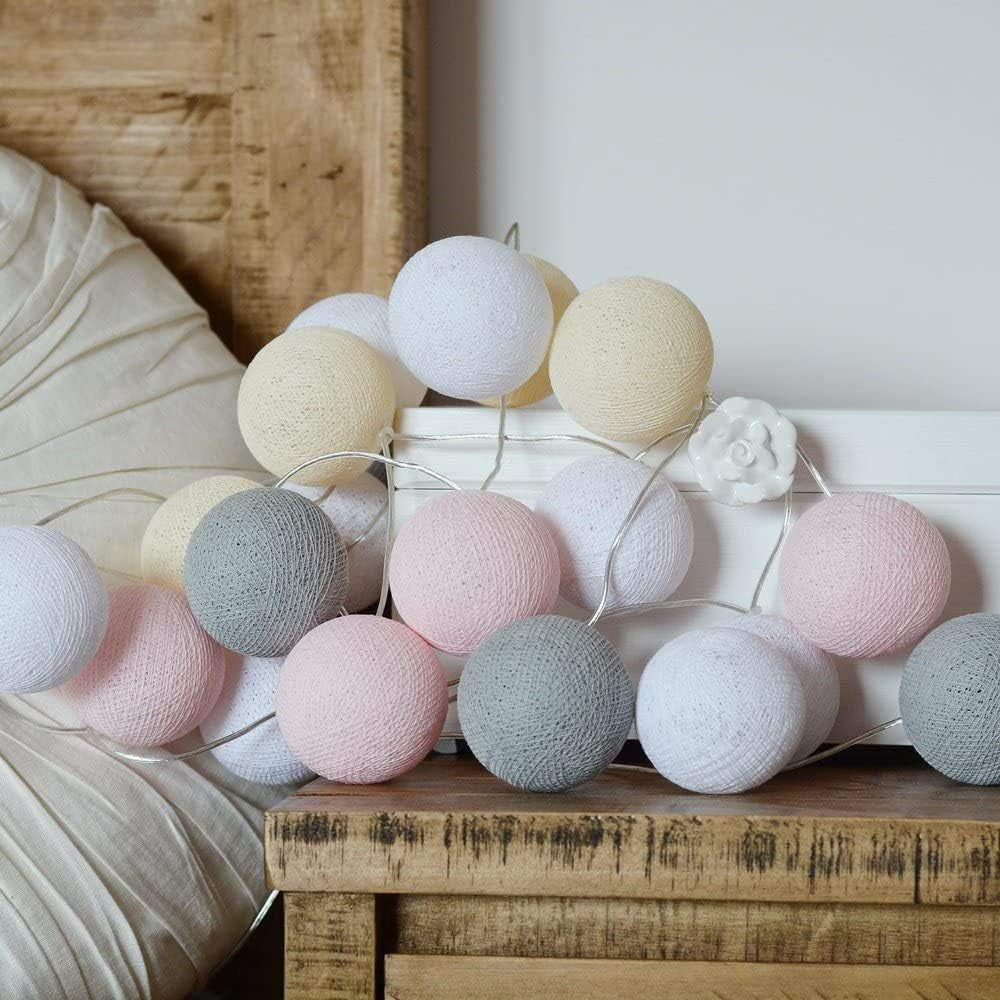 Ghirlanda di Palline di Cotone