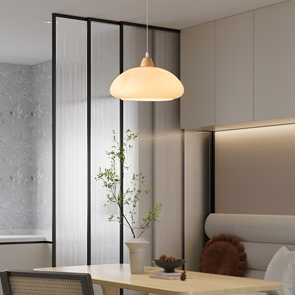 PumpaLuxe – Lampadario Retro in Vetro e Legno con Fascino Nordico