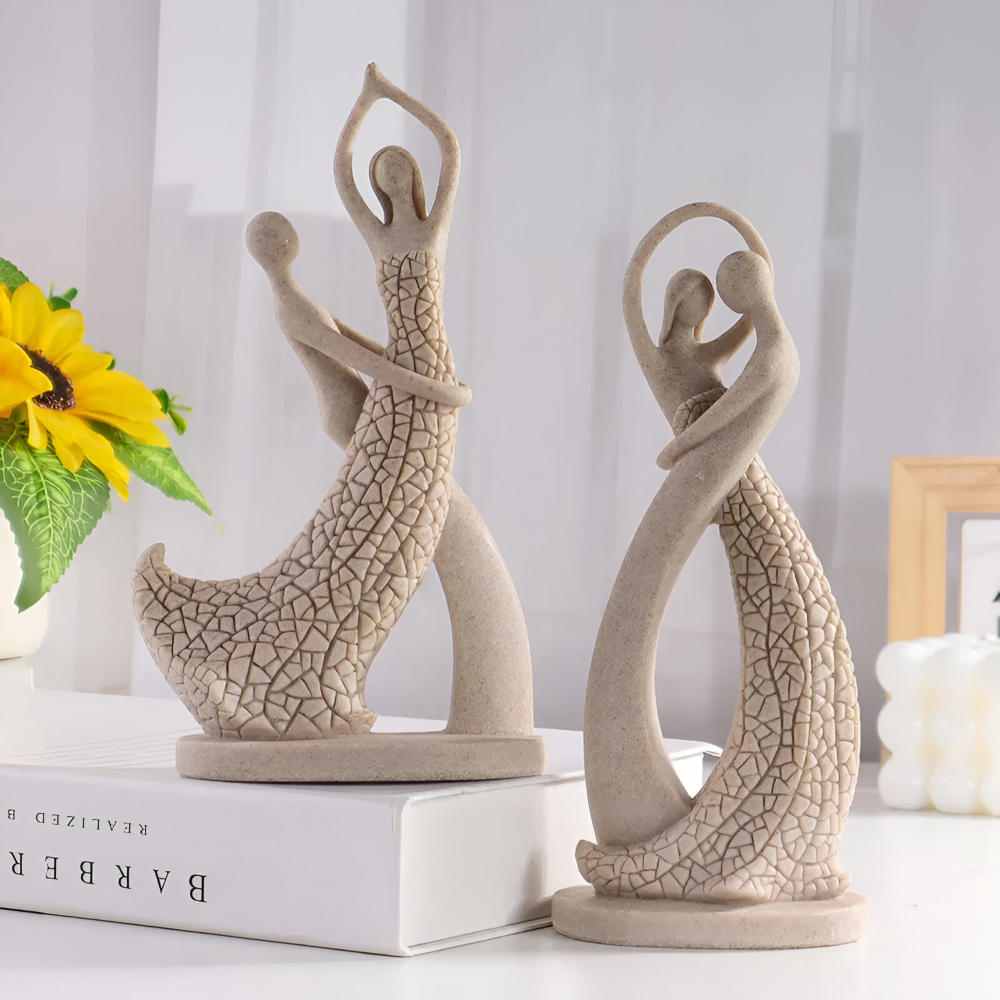 SandHeart Duo – Elegante Coppia Romantica in Resina Simile alla Arenaria