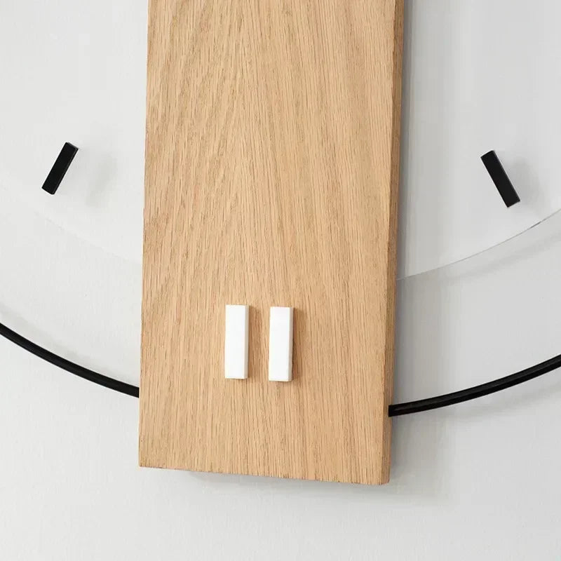 Fascino naturale in un orologio da parete di lusso in legno
