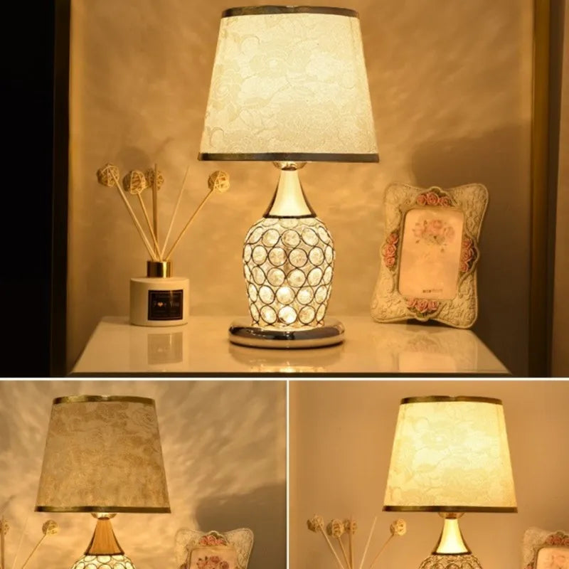 Lampada Stile con Delicato Bagliore di Cristallo