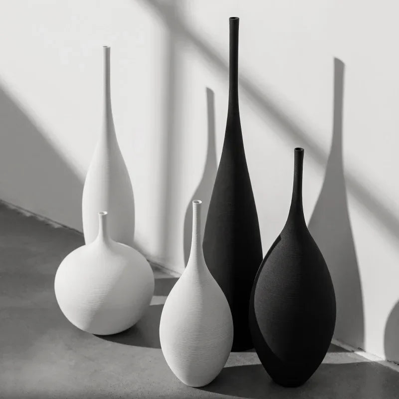 Modello di tranquillità tra forme ceramiche