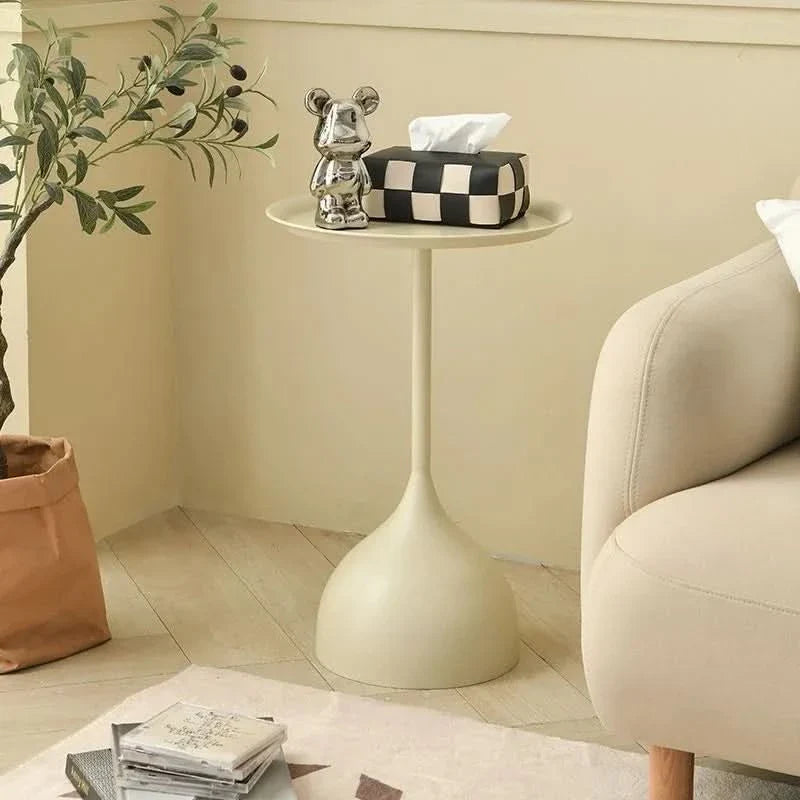 Tavolino Laterale Rotondo in Metallo Scandinavo per Soggiorno o Camera da Letto