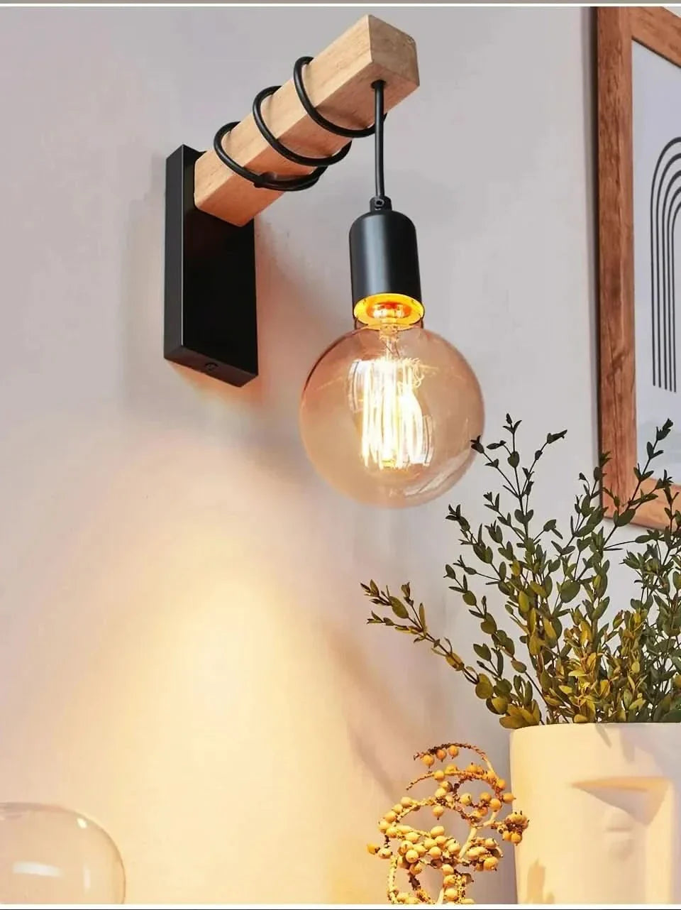 Lampada da Parete Vintage in Legno e Ferro – RetroLume E27