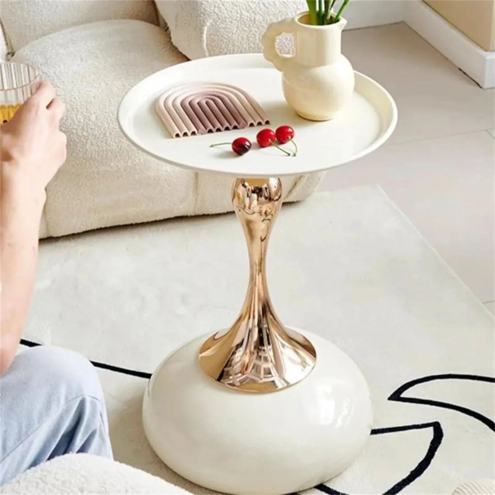 Tavolino Laterale Rotondo in Metallo di Design Italiano per Soggiorno