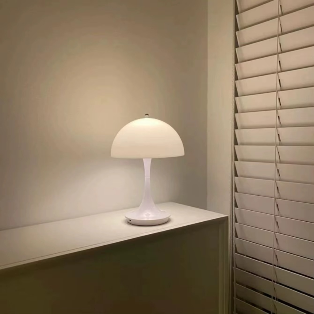 Lampada da tavolo LED Cordless Electaura