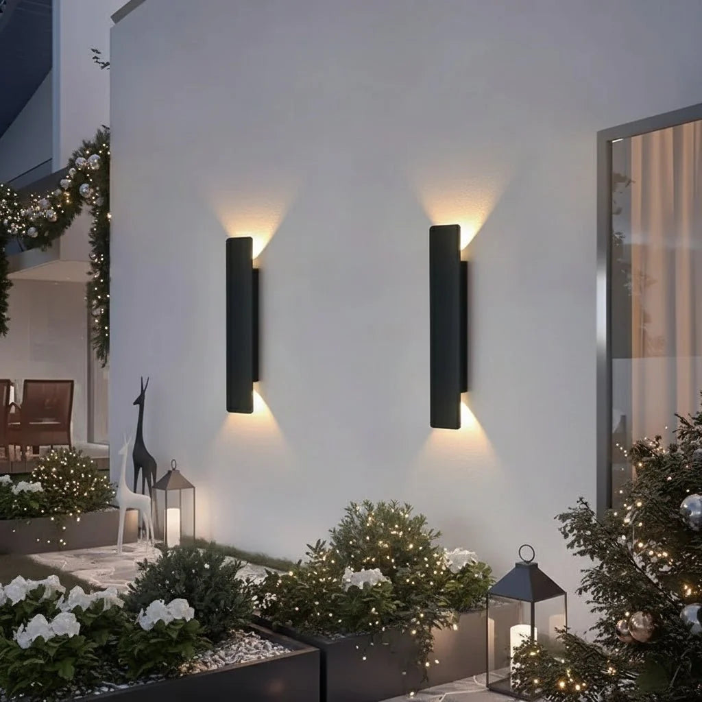 OUTGLOW – Applique LED in alluminio impermeabile per interni ed esterni