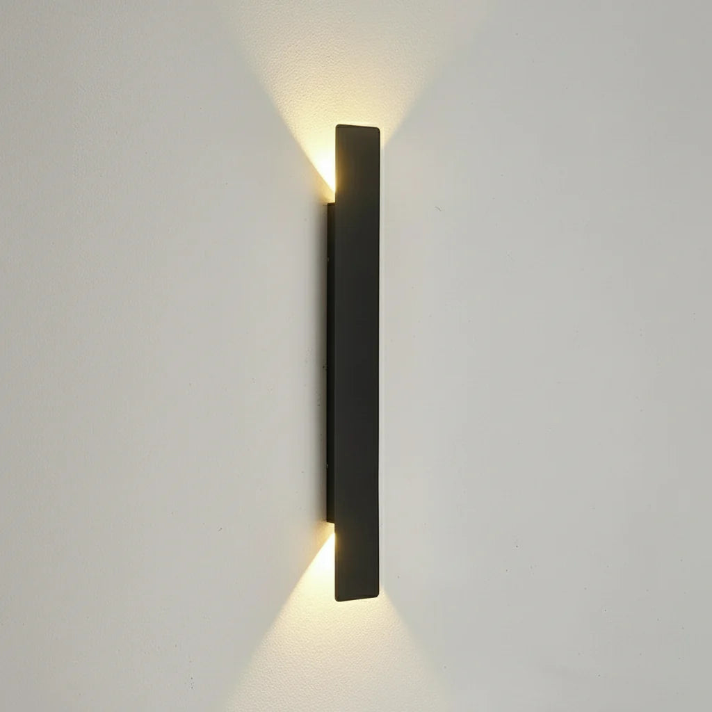 OUTGLOW – Applique LED in alluminio impermeabile per interni ed esterni