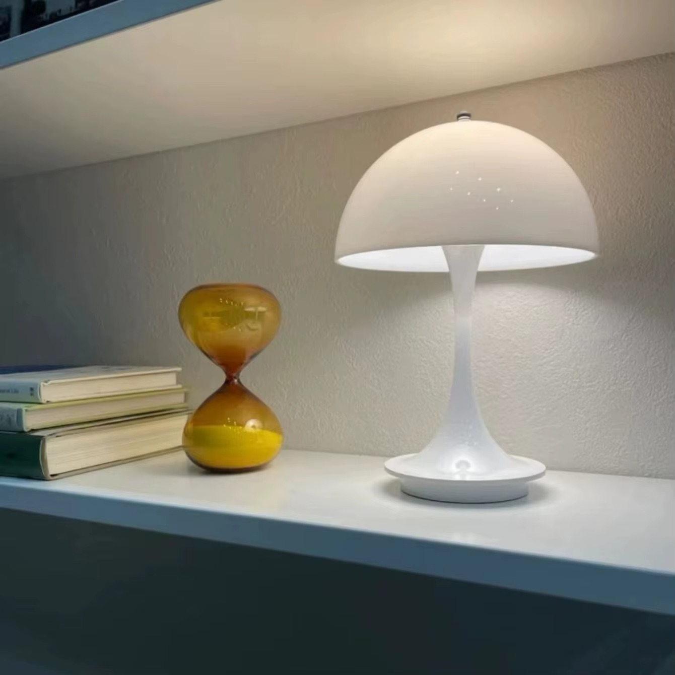 Lampada da tavolo LED Cordless Electaura