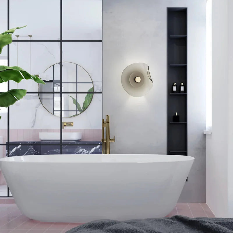 Lampada da Parete Snella in Vetro dallo Stile Moderno