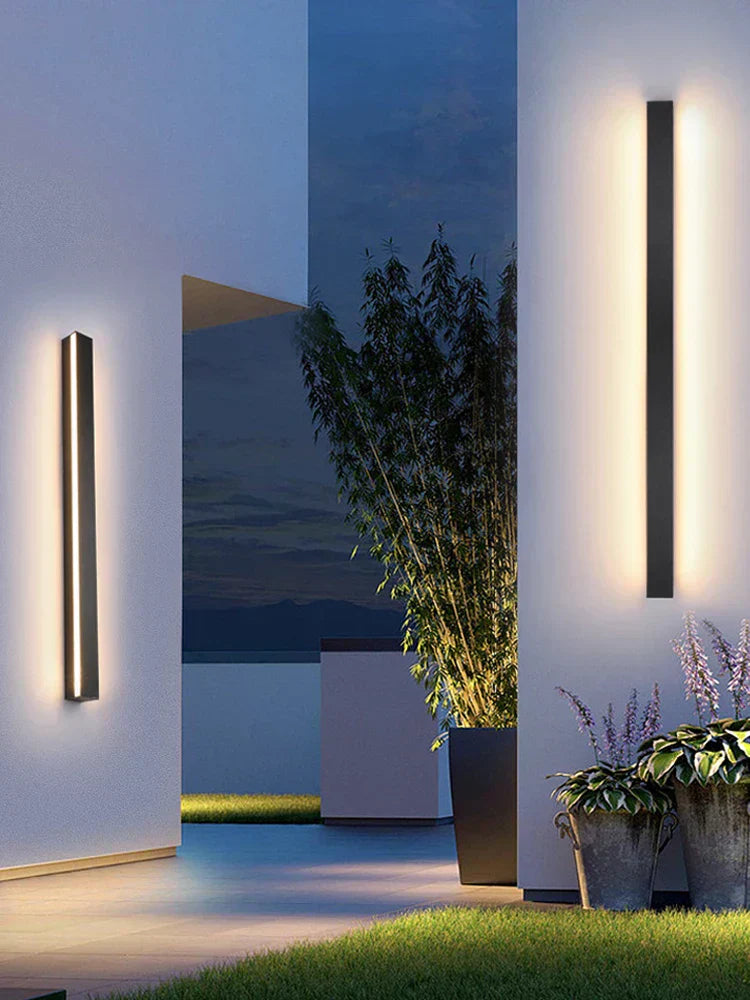 NeroEdge SleekLine Applique LED Impermeabile – Lampada da Esterno Moderna in Nero