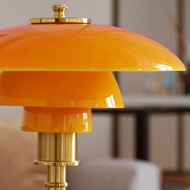 Lampada da Tavolo LED Design Danese