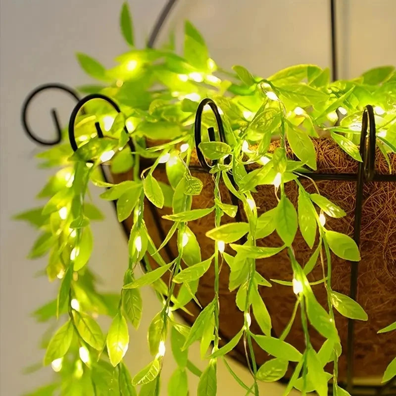 Elviora – Filo di Luci LED con Foglie Verdi e Illuminazione a Batteria