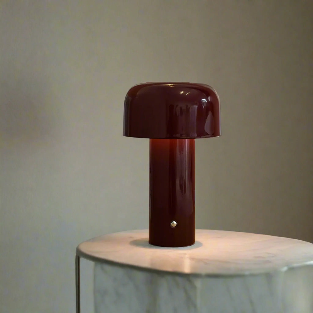 Lampada da Tavolo LED Ricaricabile con Paralume in Metallo